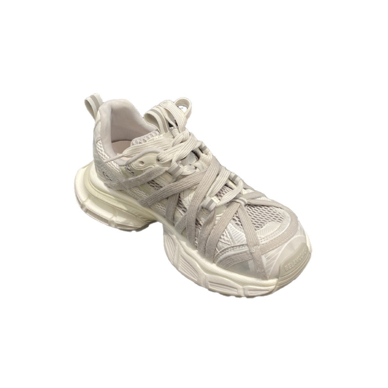 Ženske cipele tipa dad shoes – retro, prozračni gornji dio od kože i tekstila, srednja peta 3–5 cm, gumeni đon, ležerni stil