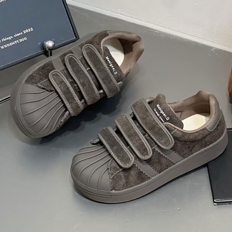 Dámske tenisky s Velcro, vysoký vršok, zvršok z nubuku a syntetickej kože, hrubá gumová podrážka, kožená stielka