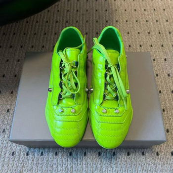 Ženske casual tenisice s ravnim podom, elastična traka, gornji dio od goveđe kože, unutarnji dio od kože, gumena potplat, niski profil