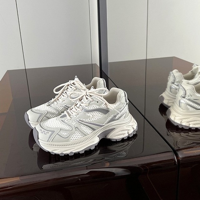 TOUTOU Dad Shoes — Gornjište od mreže, klinastom petom 6–8 cm, kopčanje na vezanje, uložak od prozračne mreže koji upija znoj