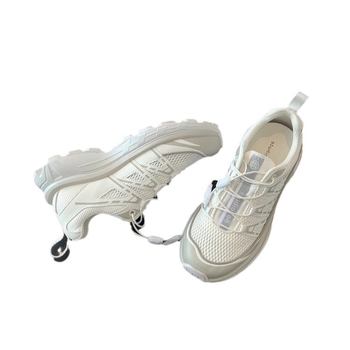 Női sportos-casual cipő vastag talppal a magasság növelésére, két réteg marhabőr felsőrész, belső természetes bőr talpbetét, gumitalp, elasztikus pántos zárás