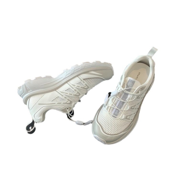 Női sportos-casual cipő vastag talppal a magasság növelésére, két réteg marhabőr felsőrész, belső természetes bőr talpbetét, gumitalp, elasztikus pántos zárás