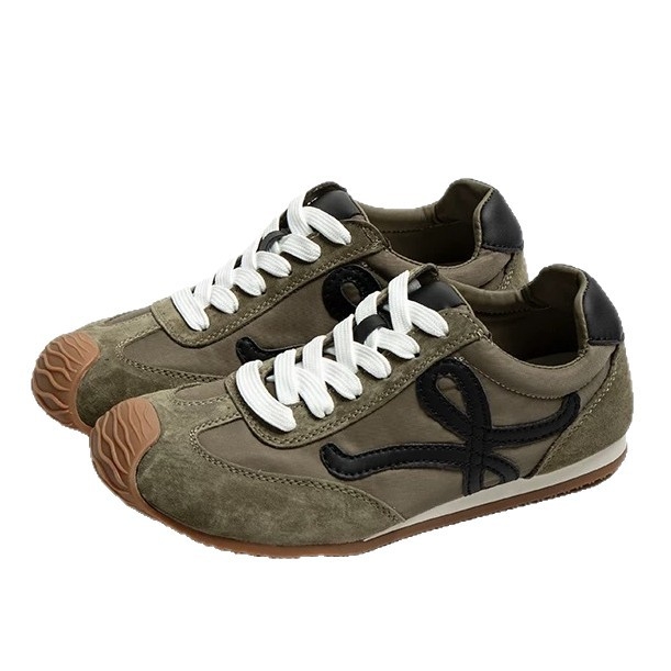 Sievietes ikdienas sporta apavi ar iekšējo augstuma palielinājumu, augšdaļa no īstas ādas, šņorēšana, anti-slip gumijas zole