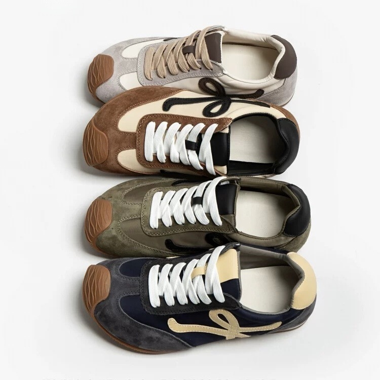 Sievietes ikdienas sporta apavi ar iekšējo augstuma palielinājumu, augšdaļa no īstas ādas, šņorēšana, anti-slip gumijas zole