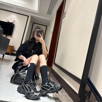 Pantofi unisex Dad Shoes cu exterior din plasă respirabilă, toc înalt 6-8 cm, branță interioară din piele naturală, talpă din cauciuc, anti-statice și amortizare.