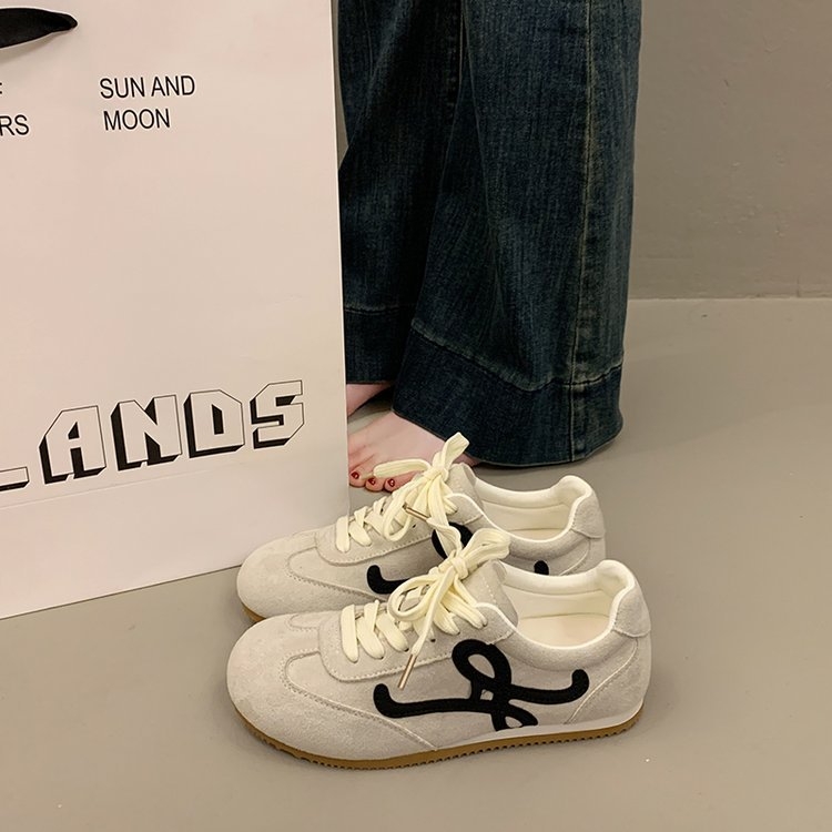 Dámske topánky Dad Shoes, zaoblená špička, gumová podrážka, klinový podpätok 3–5 cm, šnúrky