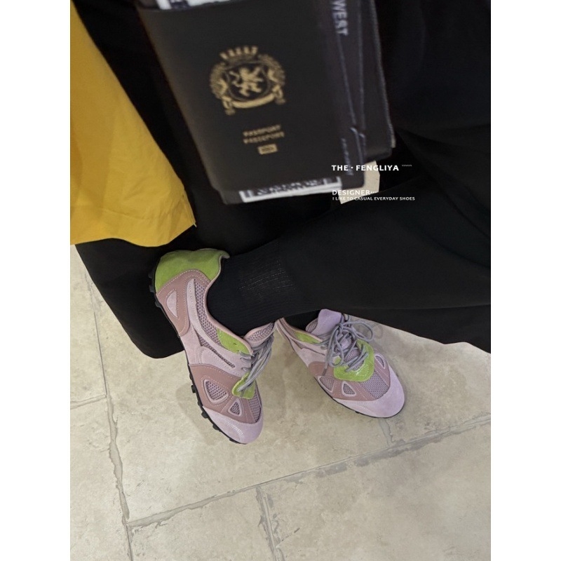 Sieviešu īstas ādas apavi ar zemāku augšdaļu – elpojoši, viegli, gumijas zole, virsma: teļa āda, iekšējais audums (Elpojoši, Viegls, Gumijas zole, Virsma: teļa āda, Iekšējais audums)