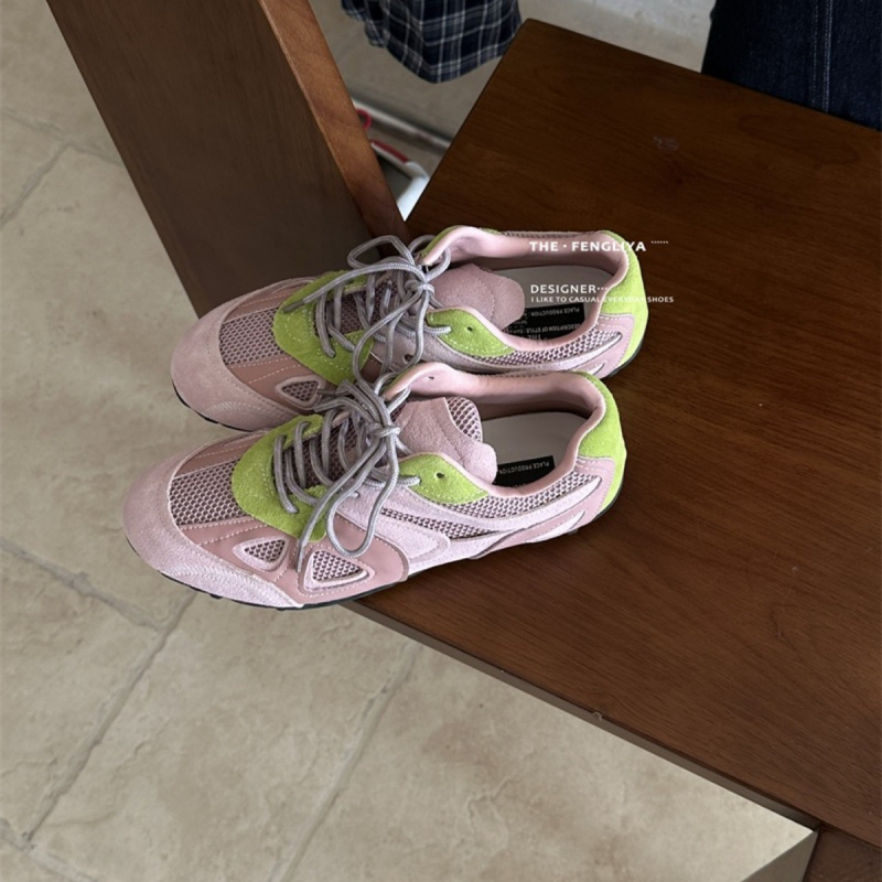 Sieviešu īstas ādas apavi ar zemāku augšdaļu – elpojoši, viegli, gumijas zole, virsma: teļa āda, iekšējais audums (Elpojoši, Viegls, Gumijas zole, Virsma: teļa āda, Iekšējais audums)