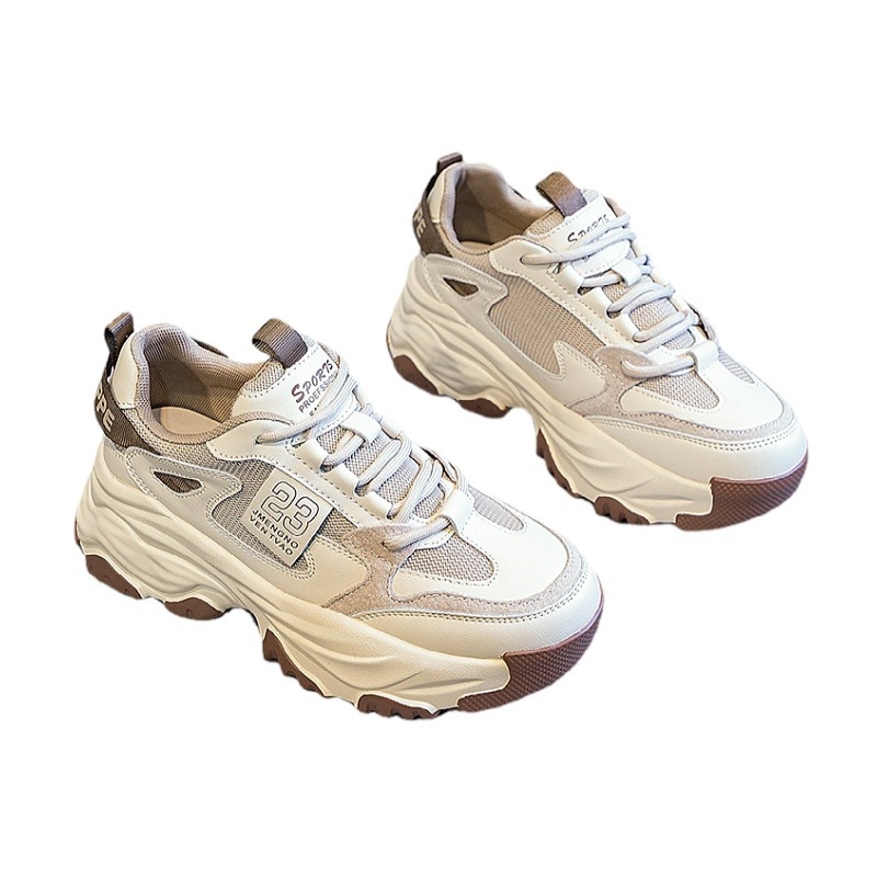 Adidași femei cu plasă pe partea superioară, vârf rotund, talpă din cauciuc, toc mediu 3-5 cm, purtare zilnică