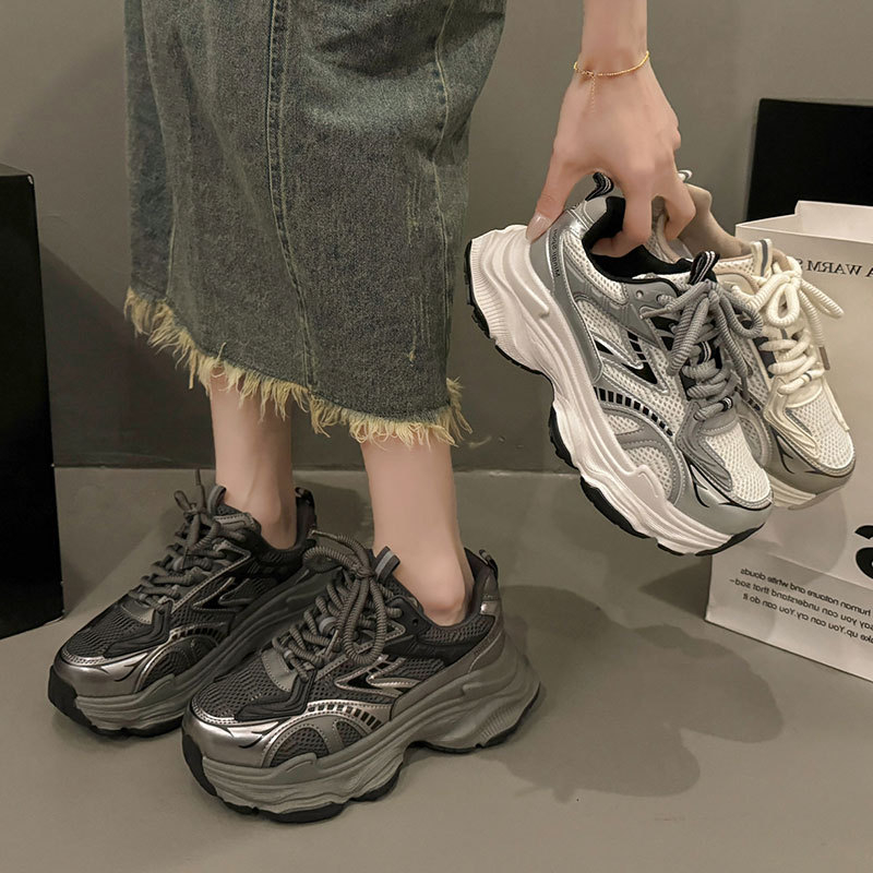 Ženske retro tenisice u hongkonškom stilu, chunky dad shoes, niski vrh, vezanje, Microfiber + mreža, gumena potplat, visina pete 3–5 cm, jesen 2024