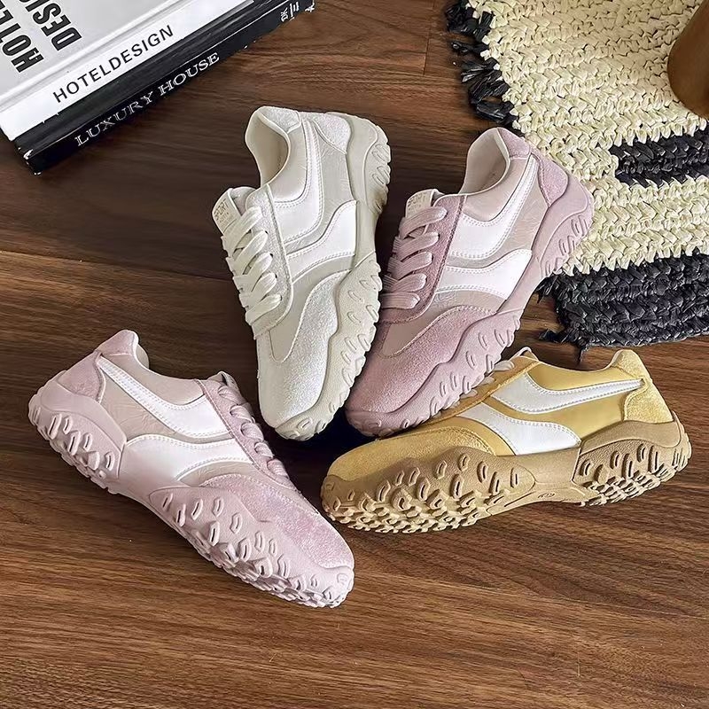 Ženské tenisky s retro štýlom a hrubou podrážkou – vrchná čas syntetická koža, gumová podrážka, šnúrky, výška päty 3-5 cm