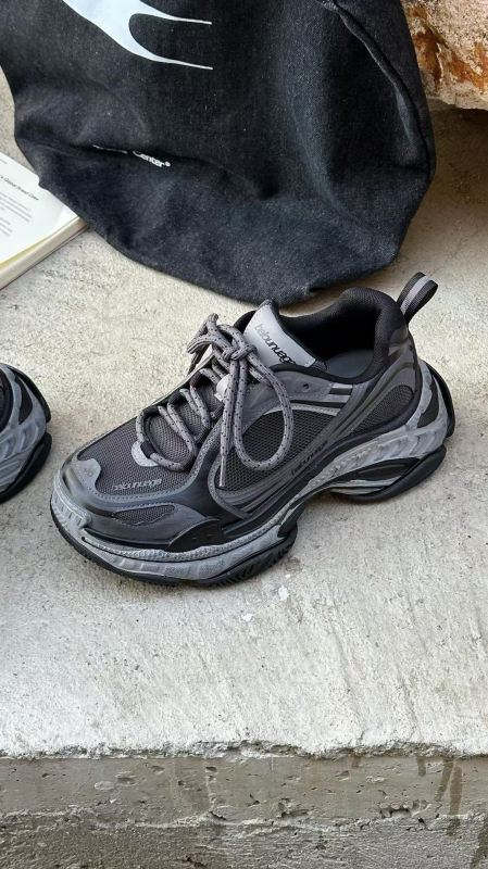 Unisex retro dad tenisky s hrubou podrážkou na zvýšenie výšky, predné šnurovanie, priedušné, protišmykové; vrchný materiál: hovädzia useň + textil + koža; vložka: bravčová koža