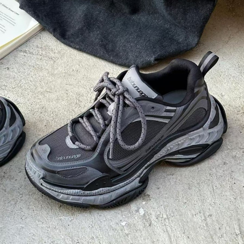 Unisex retro dad tenisky s hrubou podrážkou na zvýšenie výšky, predné šnurovanie, priedušné, protišmykové; vrchný materiál: hovädzia useň + textil + koža; vložka: bravčová koža