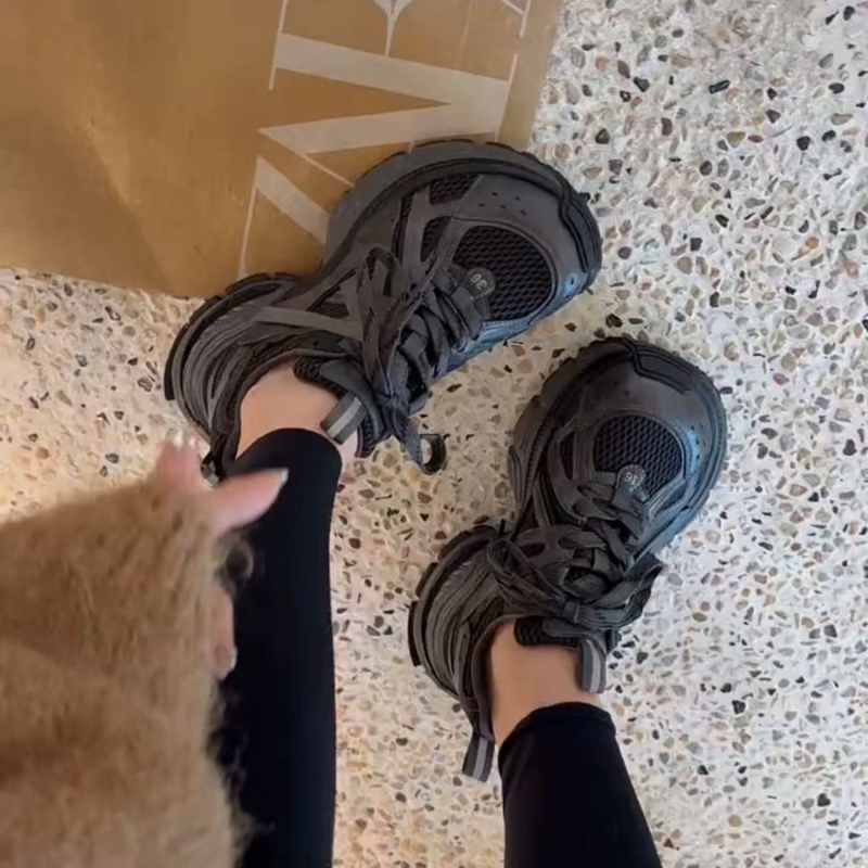 Ženske zimske tenisice Dad Shoes s gornjim dijelom od kože i tkanine, okrugli vrh, visina peta 6-8 cm