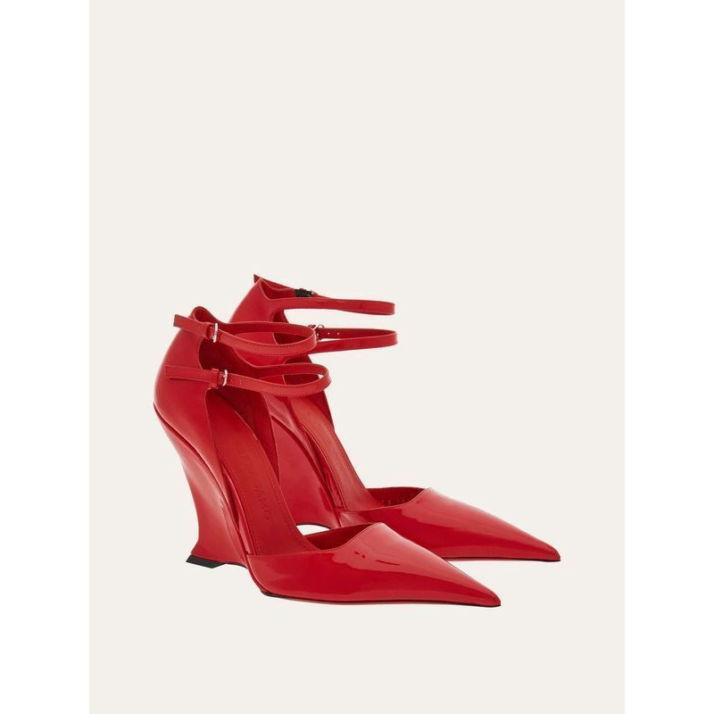 Сандали с клиновиден ток и презрамки, остър нос, катарама, PU горна част, каучукова подметка