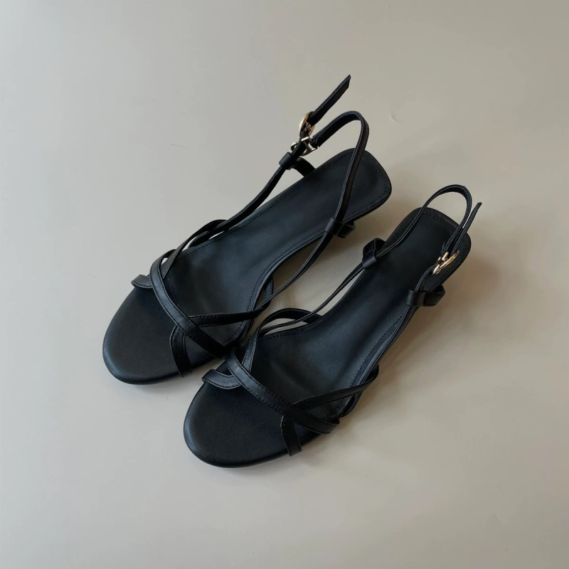 Rimske sandale - retro stil, gornji dio od janjeće kože, okrugli vrh, gumeni potplat, kopča (Janjeća koža, Okrugli vrh, Gumeni potplat, Retro stil, Kopča)
