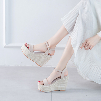 Sandal na klinu s pletenim konoplje, peta 12 cm, jedan remen, oštar vrh, japanski stil, gornji dio od teleće kože