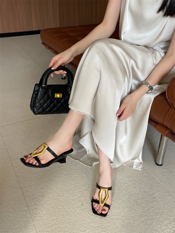 Sandale s klinastim petom, Slip-On, četvrtasti nos, gornji materijal: super fiber, unutarnji materijal: super fiber, potplat: PU