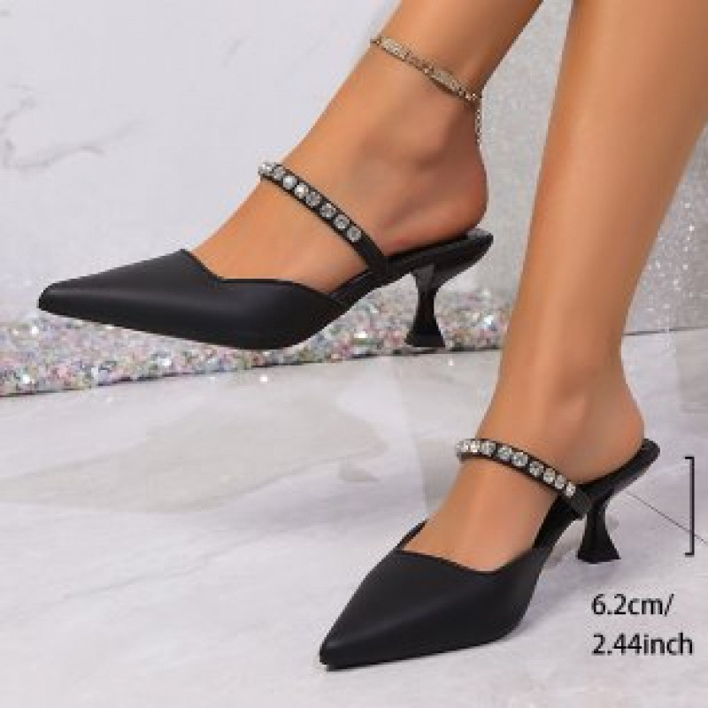 Sandale s klinastim petom, gornji dio od plastike, potplata od gume, debljina potplata 0–3 cm, proljeće 2025 izdanje