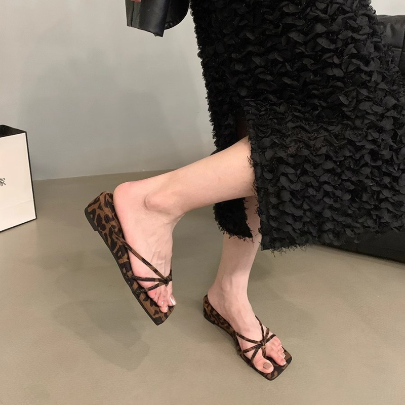 Leopard print sandale s klinastim petom, francuski stil, svakodnevno nošenje, okrugli vrh, gornji i unutarnji materijal od super vlakana, potplat od smjese, ljeto 2025