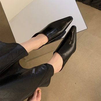 Papuci cu toc cu vârf închis, stil european-american, slip-on, design de nișă, primăvară 2024; exterior PU; vârf pătrat; talpă PU; interior PU