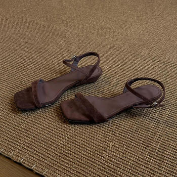 Sandale de damă cu un breteu – Piele de oaie, vârf pătrat, Cataramă, Talpă din cauciuc