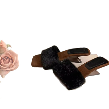 Chlpaté šľapky na klin s jedným remienkom, výška 5cm, štvorcová špička, PU vrchný materiál, vnútorný materiál Super Fiber