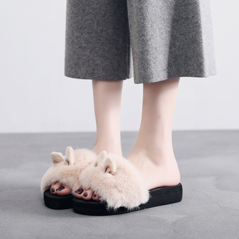 Papuci pufoați cu platformă pentru femei – partea superioară EVA, talpă bule, model animal, toc înclinat 3–5 cm