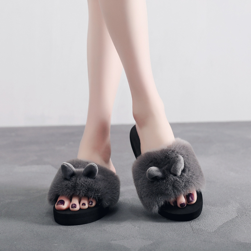 Papuci pufoați cu platformă pentru femei – partea superioară EVA, talpă bule, model animal, toc înclinat 3–5 cm