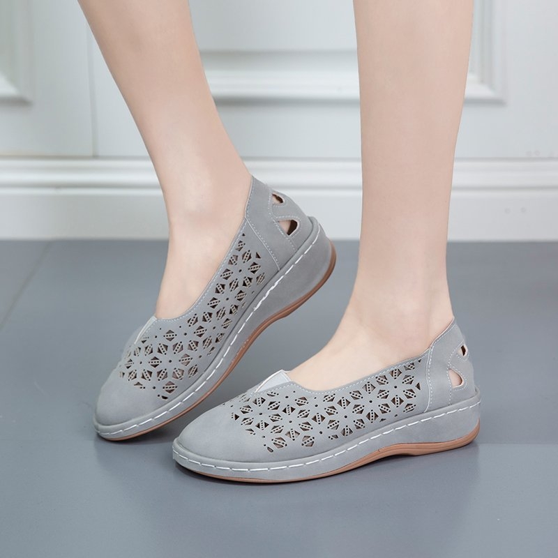 Ženske slip-on loaferice s perforiranim dizajnom, okrugli vrh, frosted vamp, gumeni potplat, PU podstava