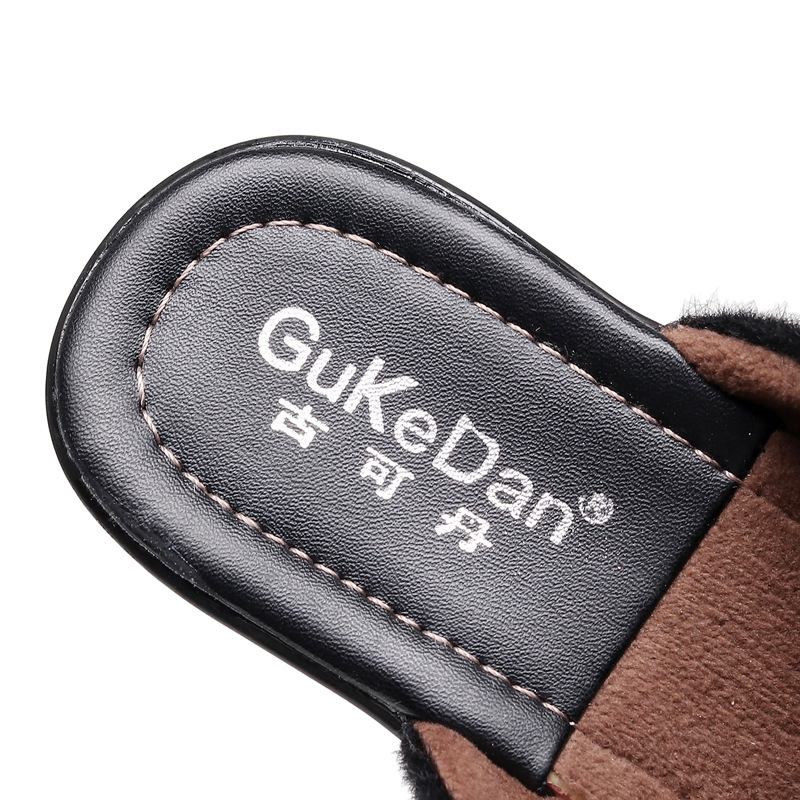 Papuci din piele naturală, căptuți cu fleece, cu toc în clin, vârf rotund, talpă din cauciuc și plastic