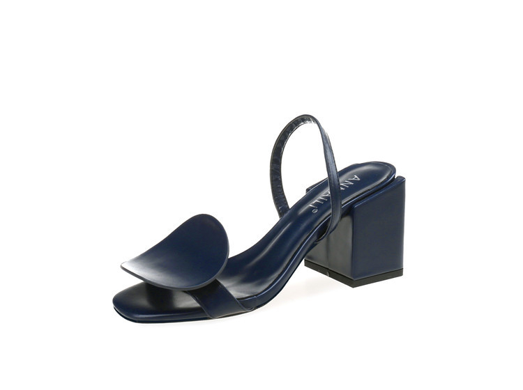 Annelie sandale romane, PU partea superioară, vârf pătrat, toc înclinant 6–8 cm, curea elastică