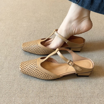 Sandale perforate cu vârf pătrat, partea superioară și interioară din fibră sintetică, talpă din cauciuc, stil zilnic, vara 2025