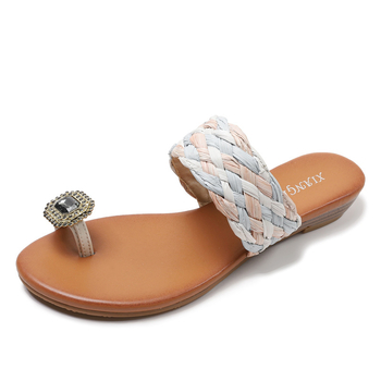 Sandale s podijeljenim prstom i klinom – tkanine boho rhinestones, vamp od ratana, PU podstava, TPR đon