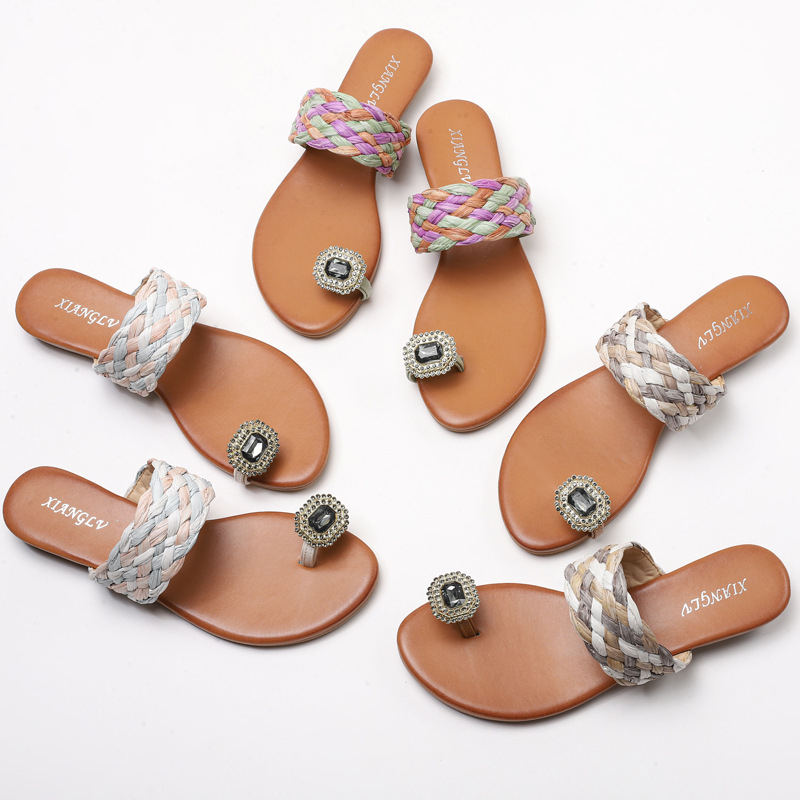 Sandale s podijeljenim prstom i klinom – tkanine boho rhinestones, vamp od ratana, PU podstava, TPR đon