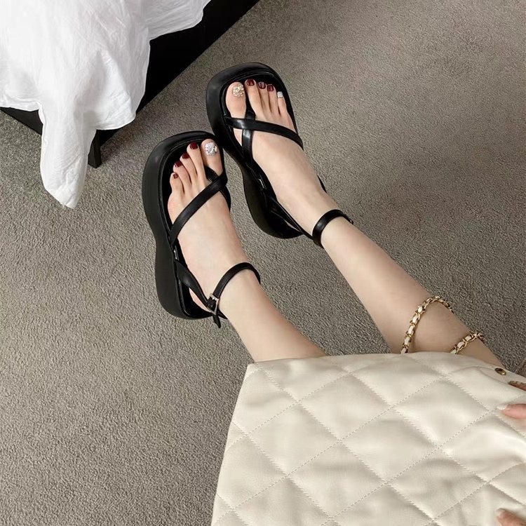 Ženske sandale s remenicama, korejskog stila, kvadratni nos, PU gornji materijal i PU unutarnji materijal