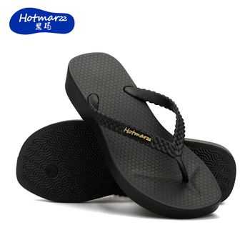 Hotmarzz șlapi wedges cu talpă antiderapantă, partea superioară PVC, formă deget în model herringbone, cod produs H.m.7140, vară 2025