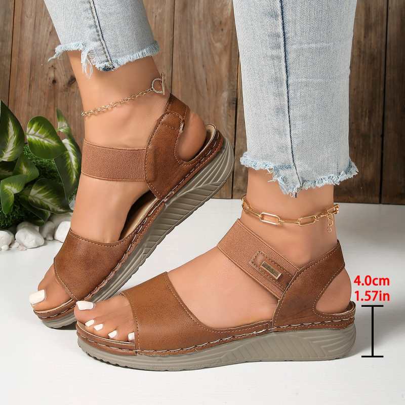 Ženske PU sandale u stilu rimske, zatvaranje Velcro, okrugli vrh, perforirani uzorak, lagane, klinasti pet 3–5 cm