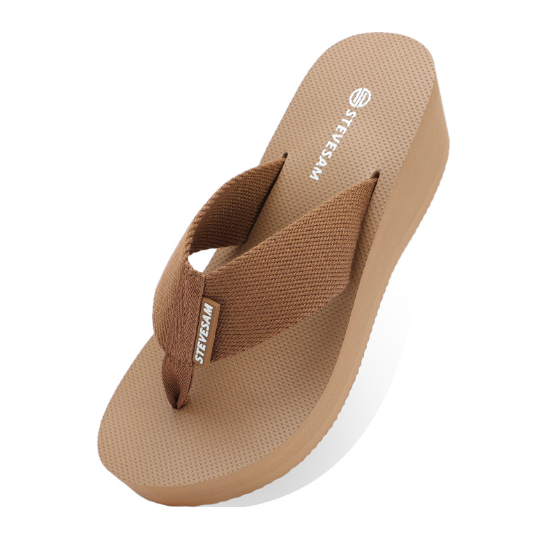 Ženske japanke s 6 cm debelom podlogom, klin 6–8 cm, PVC gornji dio, široka traka od tekstilne trake, protuklizna gumena podloga