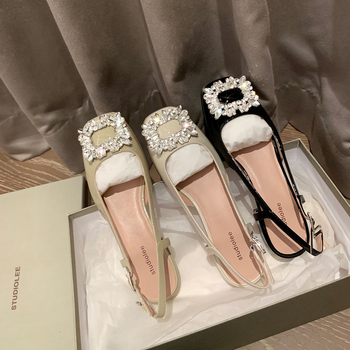 Sandale pentru femei cu vârf pătrat, toc pană, partea superioară din microfibră, talpă din cauciuc, închidere cu cataramă