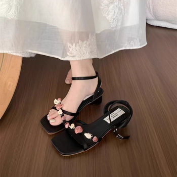 Sandale romane cu vârf rotund, partea superioară din fibră de înaltă calitate, căptușeală interioară din plasă, talpă din material compozit