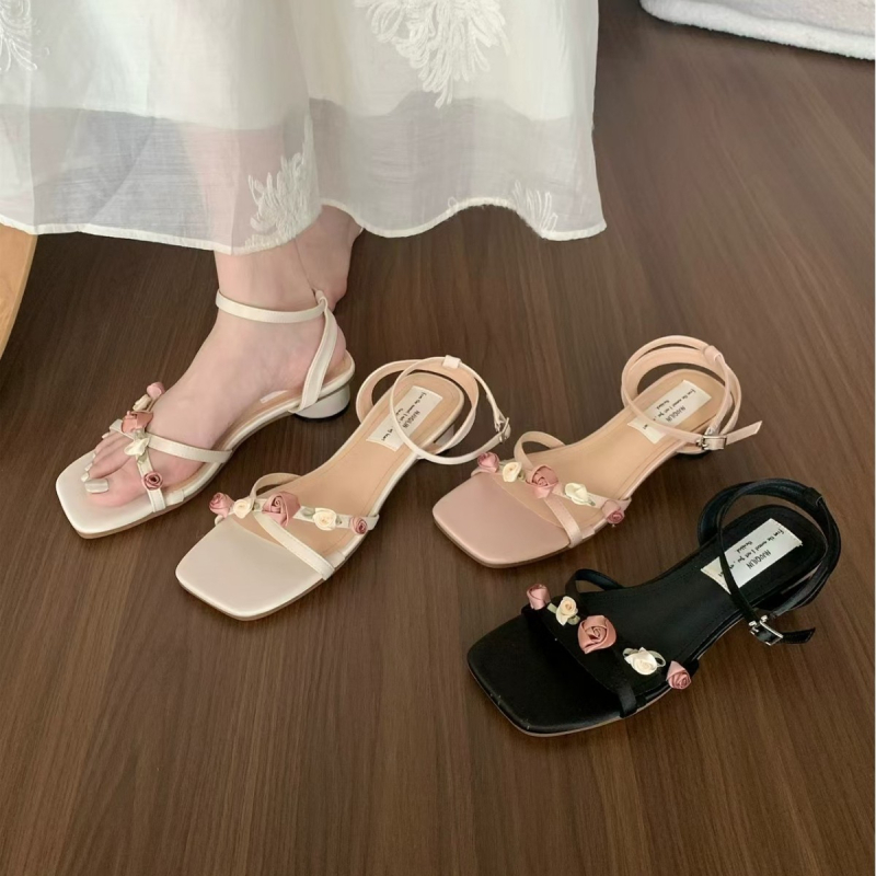 Sandale romane cu vârf rotund, partea superioară din fibră de înaltă calitate, căptușeală interioară din plasă, talpă din material compozit