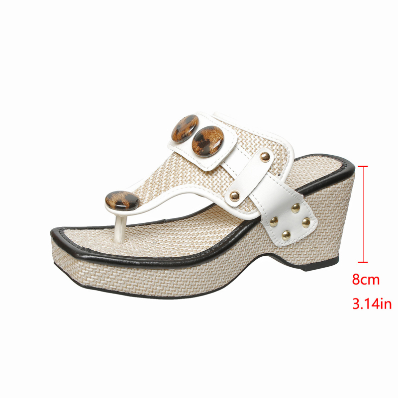 Сандали с клиновидна пета и Herringbone дизайн - метална катарама, квадратен нос, гумирана подметка, PU подплата, лято 2025