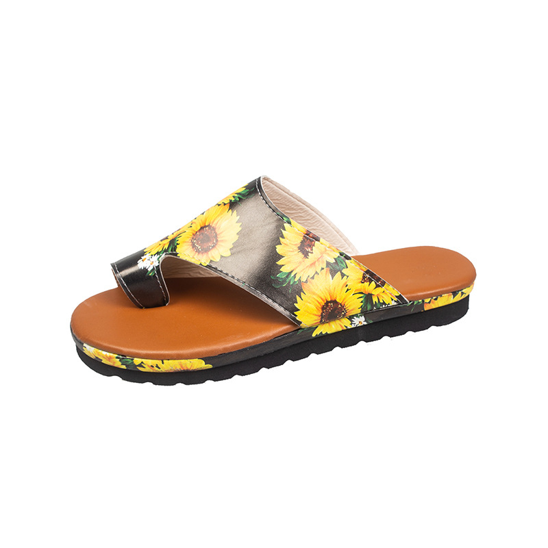 Sandale s klinom, slip-on, gornji dio od PU, potplat od kompozita, uzorak zvijezda, visina pete 3–5 cm