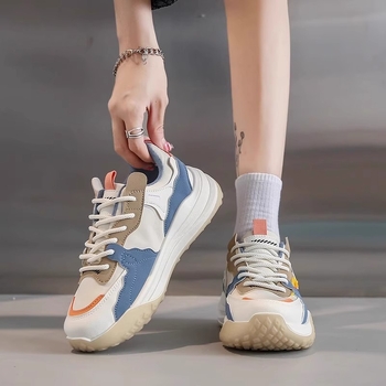 Pantofi sport pentru femei, ușori, cu amortizare, talpă antiderapantă, din microfibră.