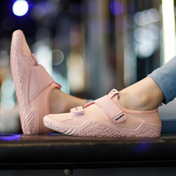 Pantofi sport casual - ușori, respirabili, talpă antiderapantă; partea superioară din textil; talpă interioară EVA; talpă din cauciuc