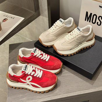 Ženske tenisice od prave kože + posebnog materijala, okrugli vrh, 3–5 cm wedge peta, gumeni potplat, prednje vezanje