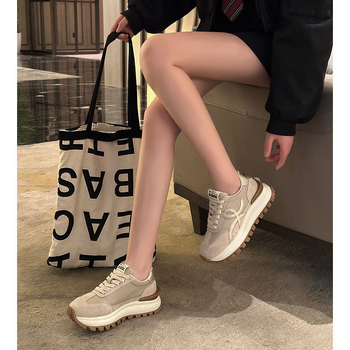 Ženske tenisice od prave kože + posebnog materijala, okrugli vrh, 3–5 cm wedge peta, gumeni potplat, prednje vezanje