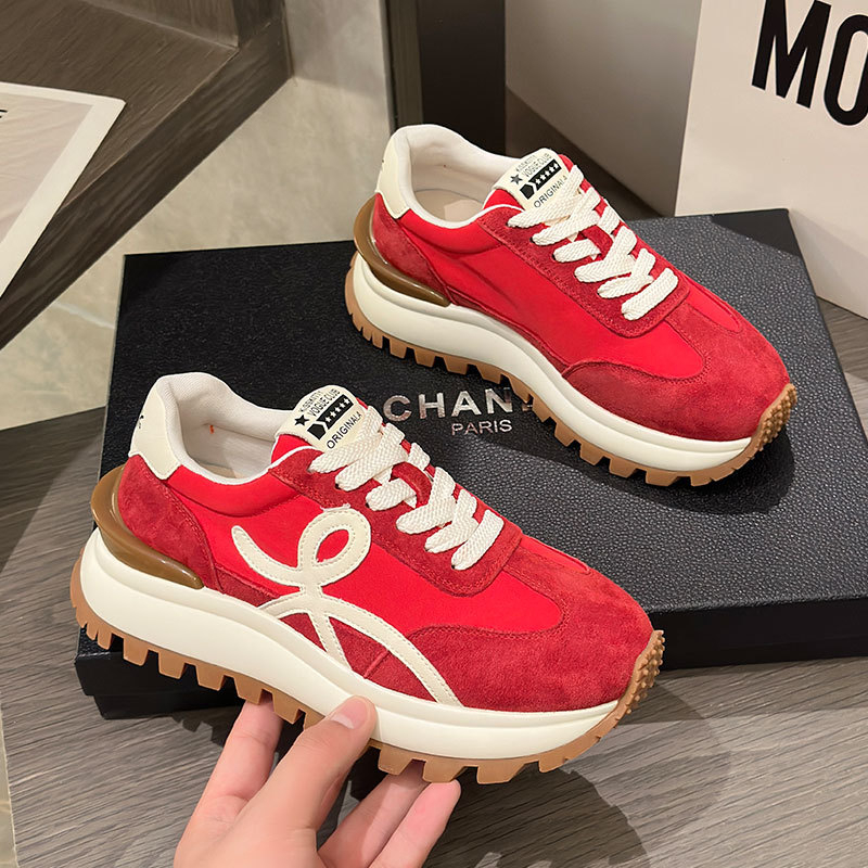 Ženske tenisice od prave kože + posebnog materijala, okrugli vrh, 3–5 cm wedge peta, gumeni potplat, prednje vezanje