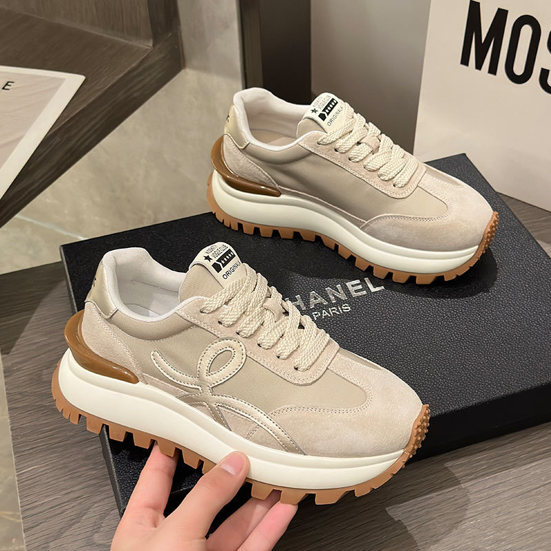 Ženske tenisice od prave kože + posebnog materijala, okrugli vrh, 3–5 cm wedge peta, gumeni potplat, prednje vezanje